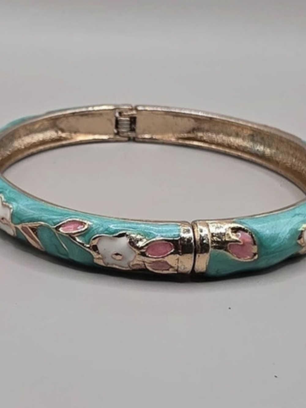 Vintage Turquoise Floral Enamel Hinged Bangle Bracelet Gold Tone Pink White